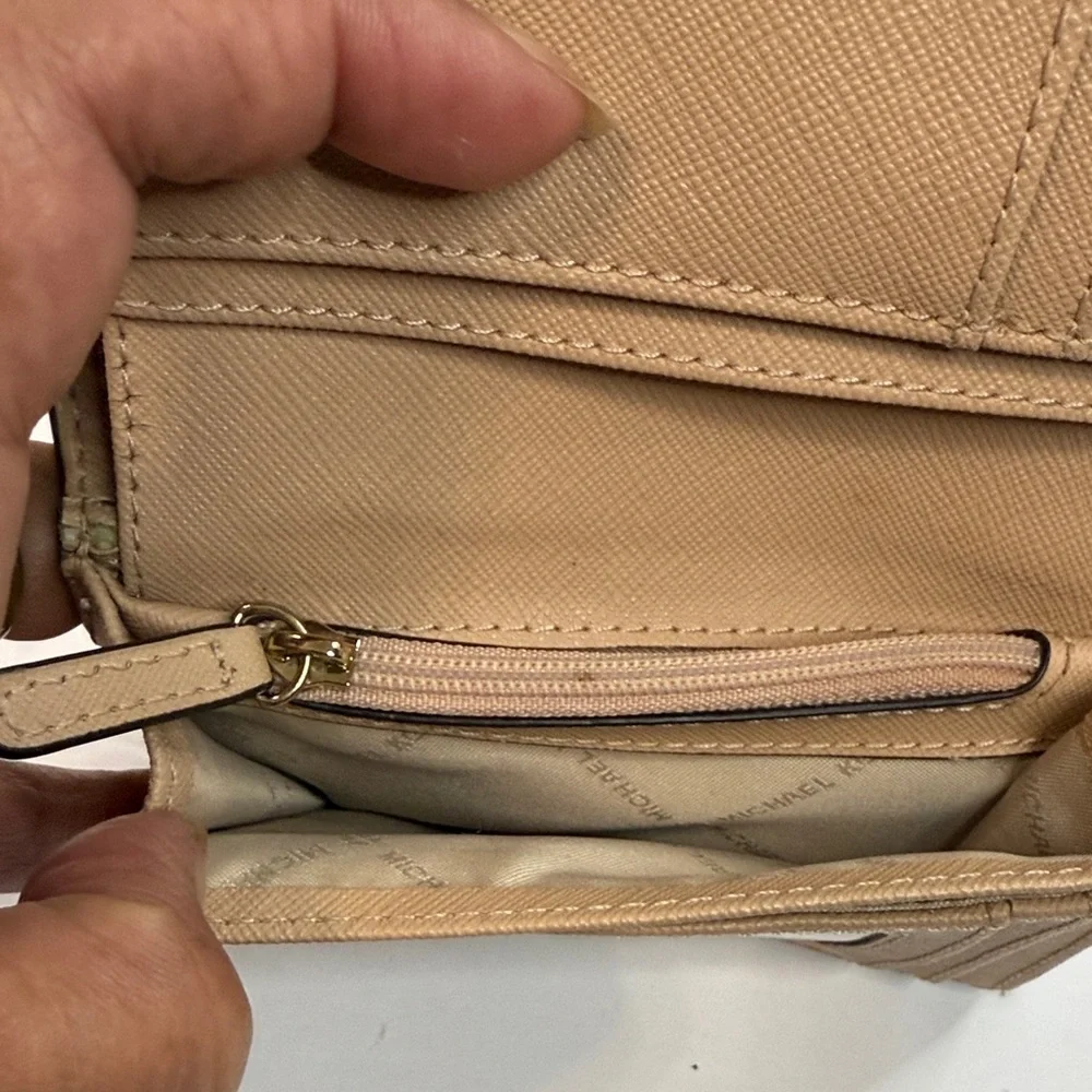 Michael Kors Beige Card Holder